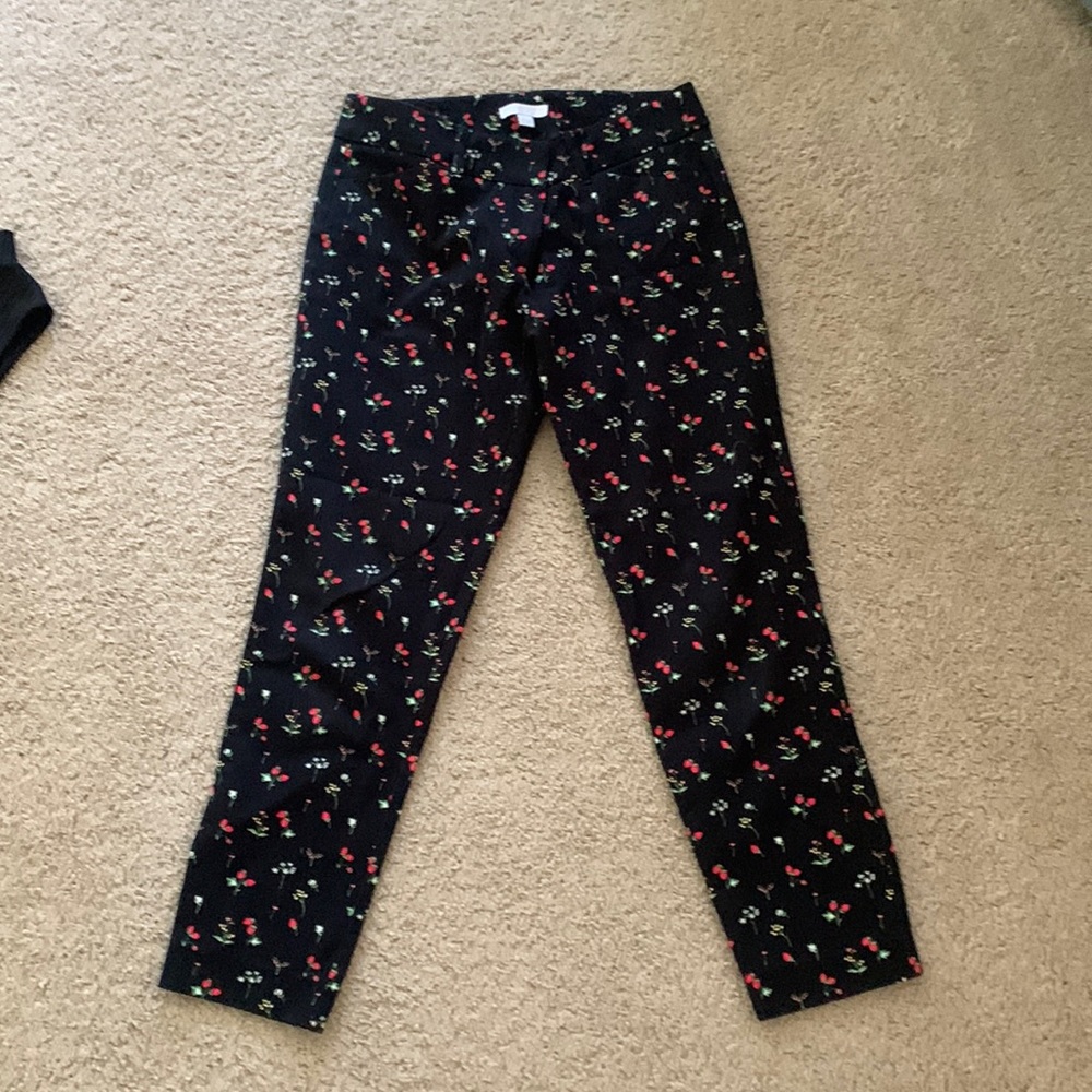 New York & Company. Stretch twill ankle pants. Front flat pockets. Medium rise